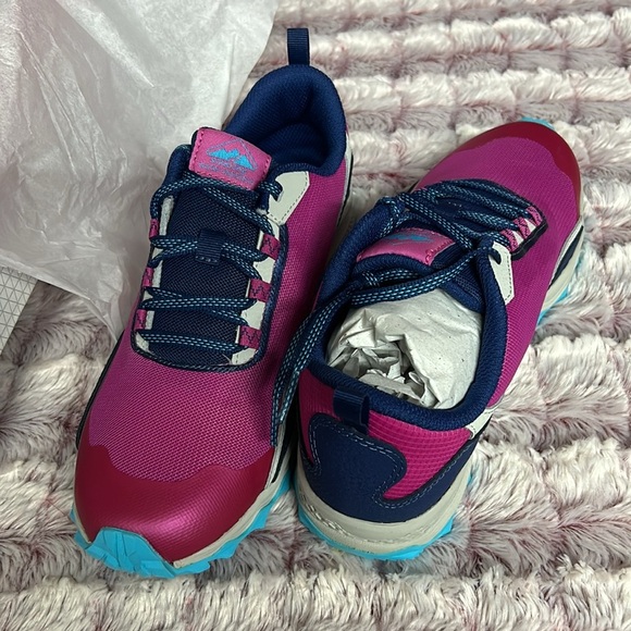 Saucony Unisex-Child Peregrine 12 Shield Sneaker size 6.5 - Picture 5 of 5